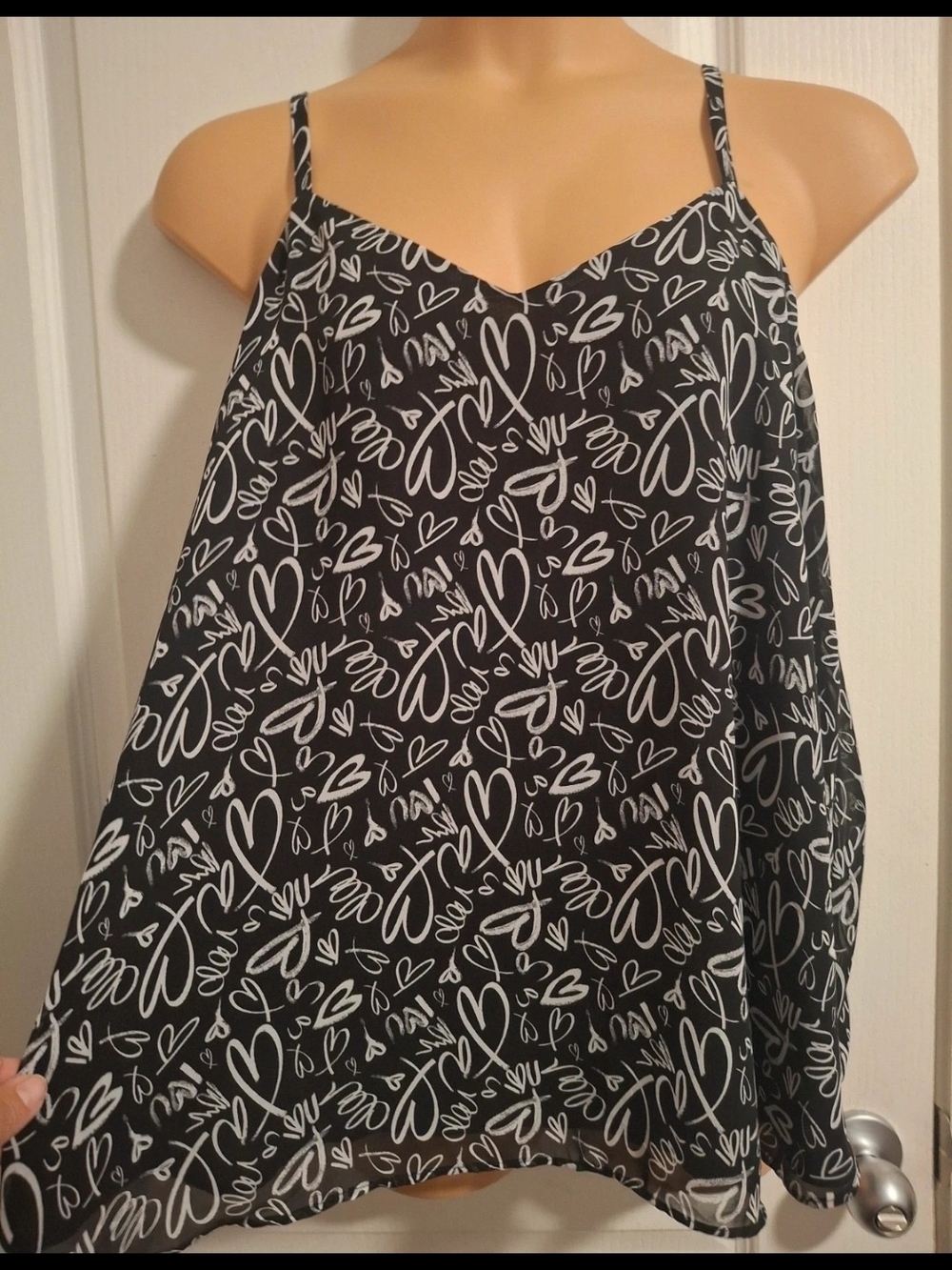 torrid Black Spaghetti Strap Heart Print Camisole Size 1